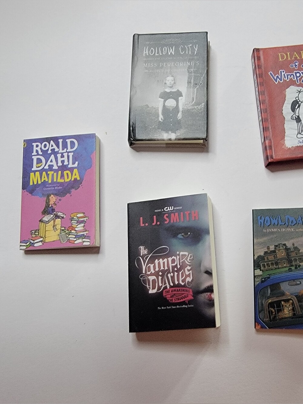Mini Books Lot 5pc Diary Wimpy Kid Matilda Vampire Diaries